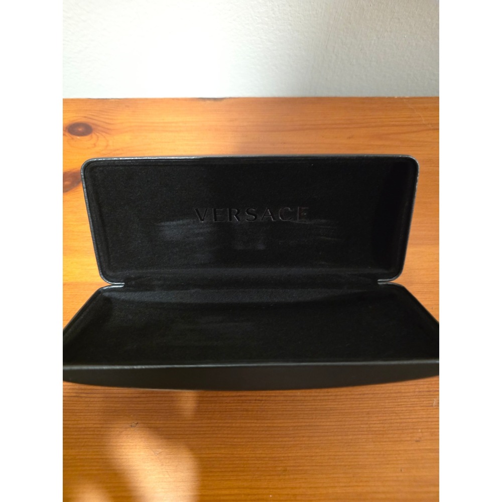 Versace Black Hard Shell Eyeglass Sunglasses Case Gold Logo Clamshell Protective - Picture 2 of 3
